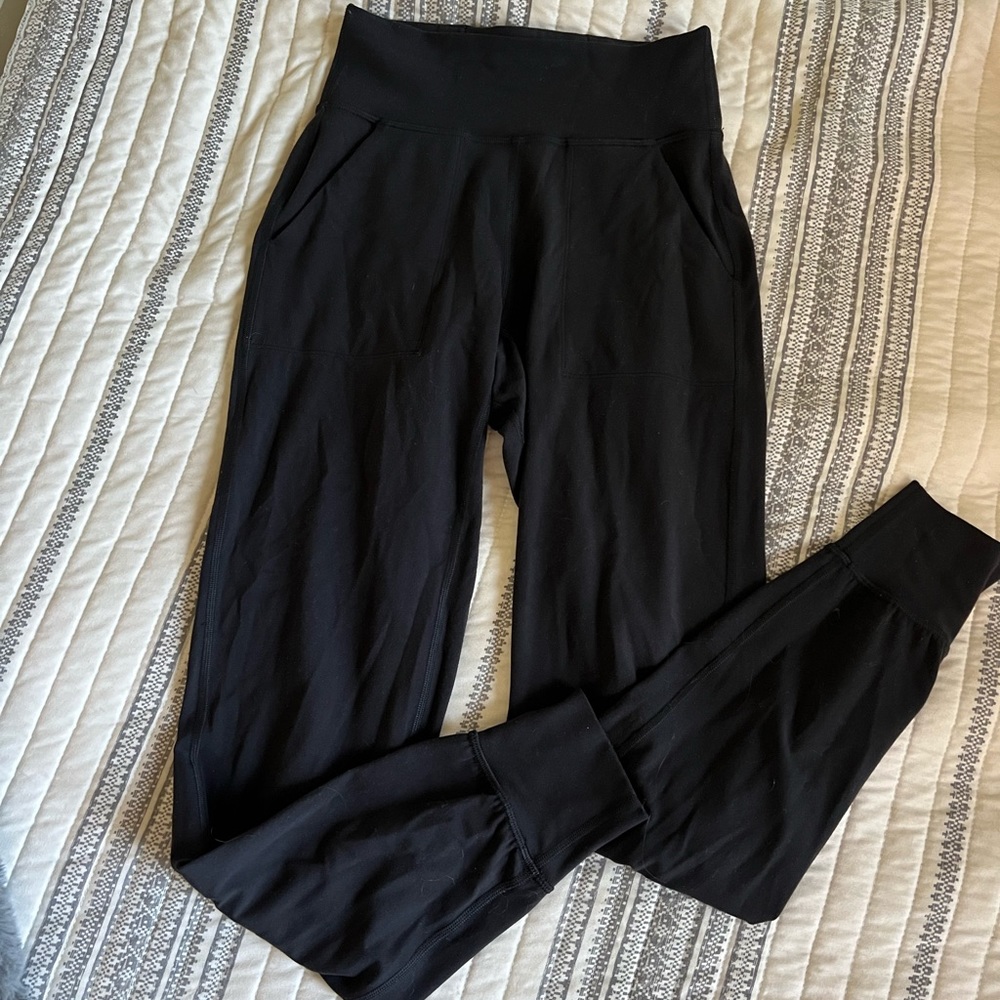 Lululemon align jogger 25”